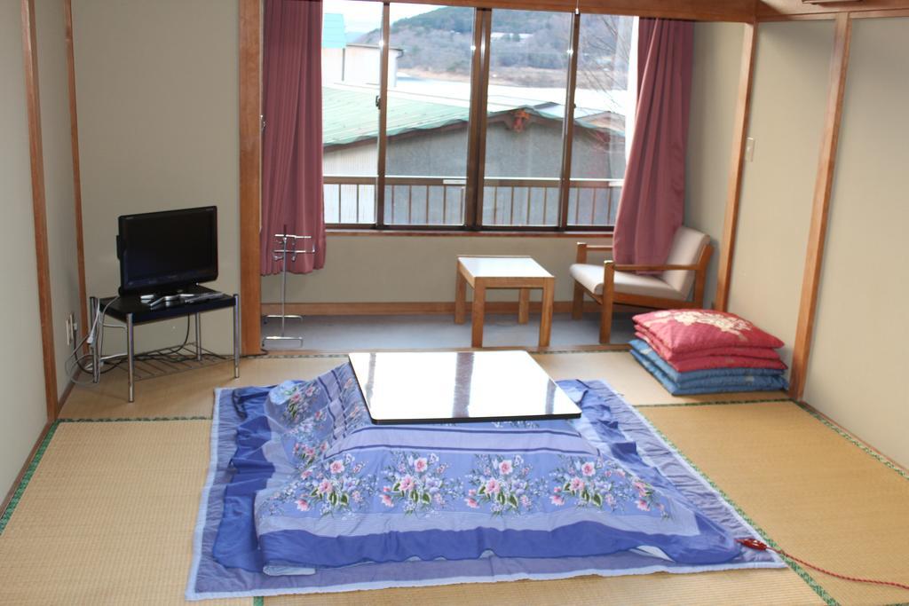 Sugakuso Hotel Yamanakako Exterior foto